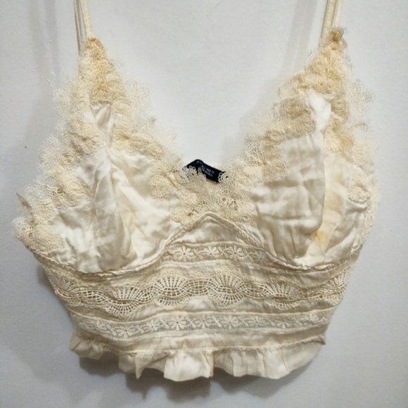Zara Cream Lace Bralette - Picture 2 of 10